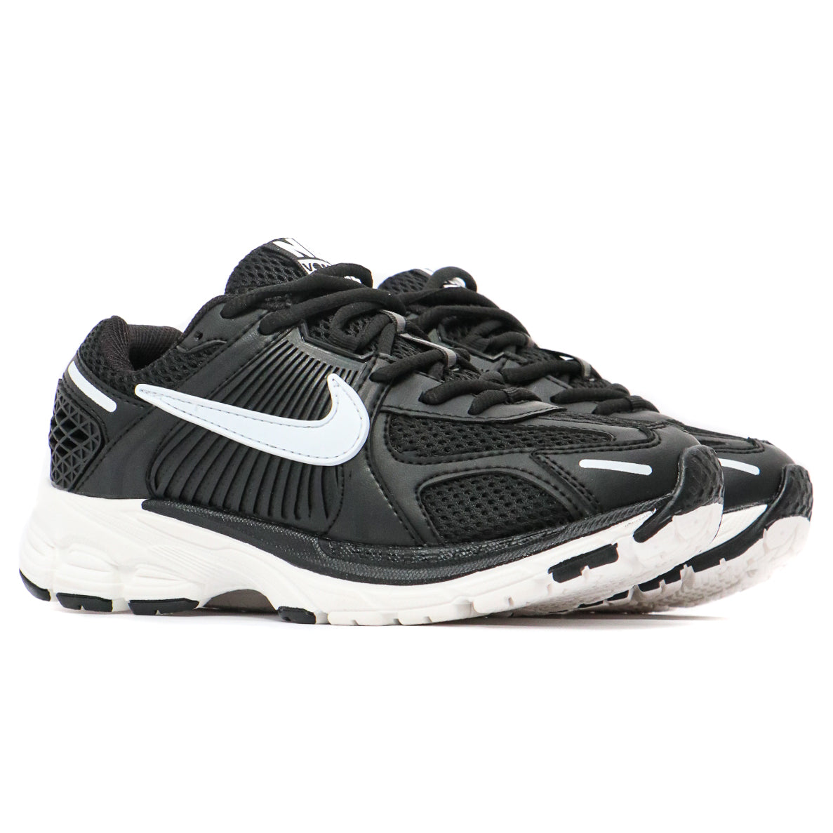 NIKE VOMERO
